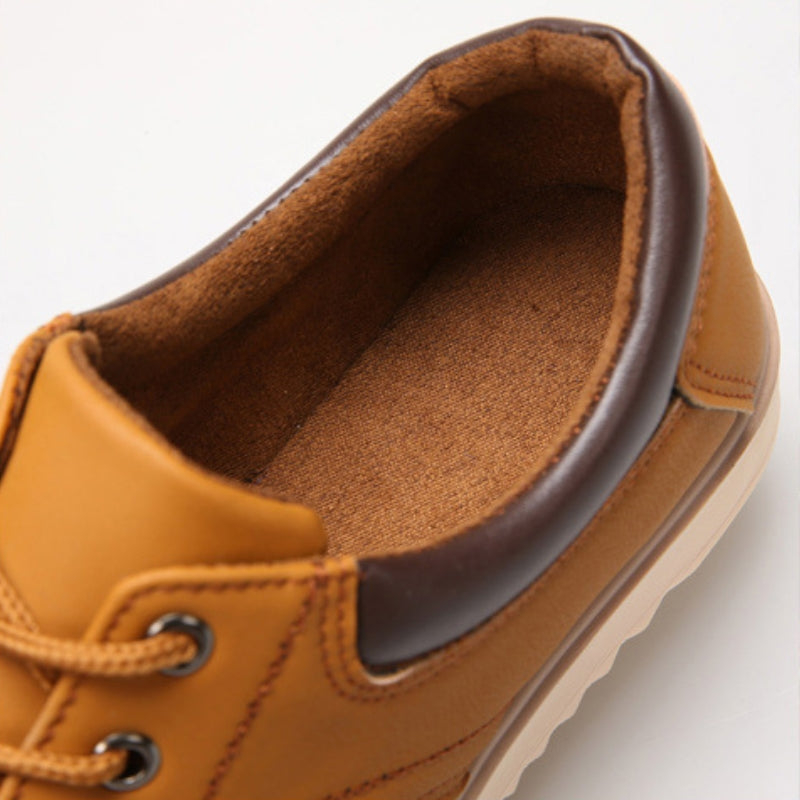 Luxury breathable sneakers